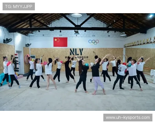 体操教练员分享青少年培养经验受欢迎，体操教练组